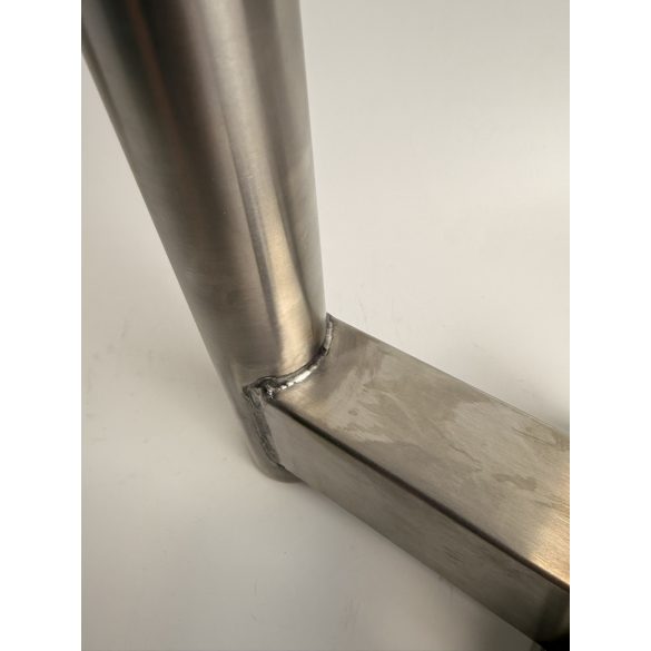 Rozsdamentes oszlop Egyedi távtatással 11 cm!